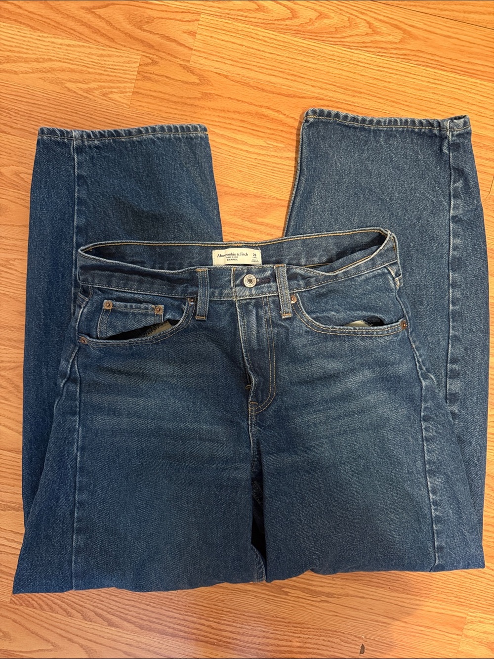 Abercrombie & Fitch Mid Rise Barrel Jeans